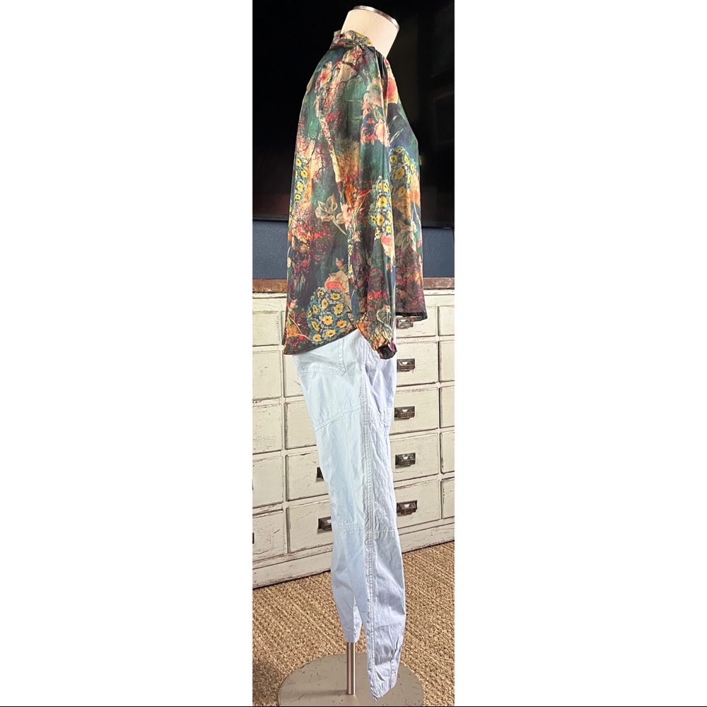 Johnny Was Traviata Leda Moody Floral 100% Silk Blouse XS - Picture 8 of 13